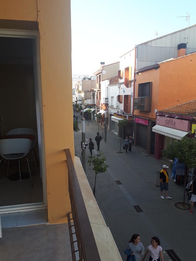 Hostal Margarita ピネダ・デ・マール エクステリア 写真